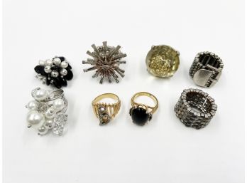 (11) LOT OF 8 COSTUME JEWELRY RINGS-1 18 KTGE