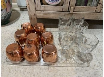 (B-16) LOT OF EIGHT COPPER GINGER BEER MUGS & SIX CONTEMPORARY, STEMMED WATER GLASSES