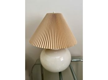 (B) VINTAGE MID CENTURY LARGE WHITE CERAMIC TABLE LAMP WITH BIG ACCORDION SHADE - 27' HIGH BY 17' WIDE