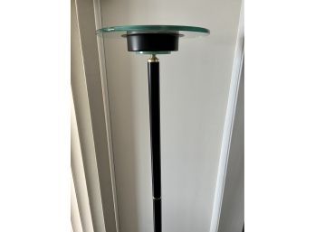 (DAY-B) BLACK METAL FLOOR LAMP WITH ROUND LIGHT & BASE