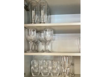 (K-8) APPROX. 30 ASSORTED PLASTIC GLASSES / WINE- OUTDOOR GLASSWARE