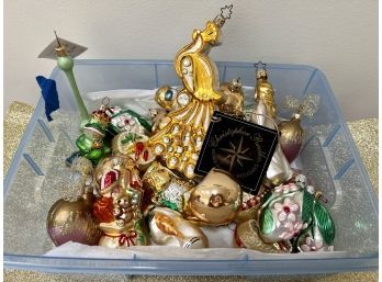 (CH-3) MIXED LOT OF APPROX. 15 GLASS CHRISTMAS ORNAMENTS & CHRISTOPHER RADKO - 5'