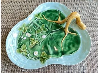 (D-36) TIFFANY & CO. CERAMIC BERRY PLATE WITH BRANCH HANDLE - 10' BY 11'