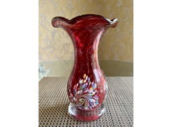 (D-15) VINTAGE RED ART GLASS VASE - BEAUTIFUL SWIRL DESIGN - ITALIAN - 9' TALL