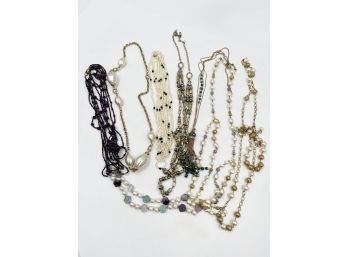 (SJ-4) LOT OF 7 PIECES COSTUME JEWELRY-NECKLACES