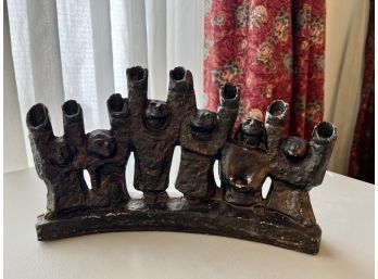 (DR-9) UNIQUE VINTAGE MENORAH - FAMILY WITH ARMS RAISED - MURRAYS POTTERY, BROOKLYN - 12' BY 7'