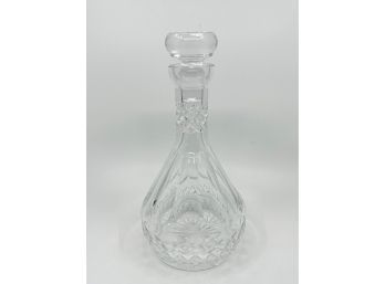 (B-14) VINTAGE CUT CRYSTAL GLASS DECANTER WITH MATCHING STOPPER - 10' BY 5'
