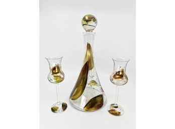 (B-26) HAND BLOWN DECANTER & CORDIAL GLASSES SET - MODERNIST GOLD PAINTED ABSTRACT DESIGN - BAR DECOR - 12'