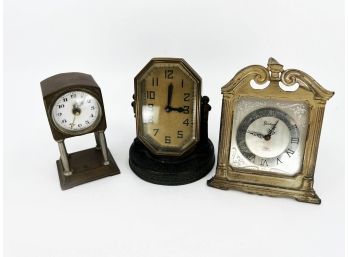 (A-36) LOT OF 3 VINTAGE MANTLE CLOCKS-GORHAM, LUX AND 1 UNKNOWN-APPROX. 5' EACH