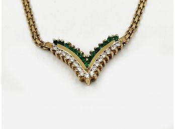 (J-51) VINTAGE 14 KT GOLD NECKLACE WITH EMERALD AND DIAMOND CHIPS-7.96 DWT