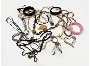 (J-13) LOT OF APPROX. 15 PIECES OF COSTUME JEWELRY-BRACELET, NECKLACE,