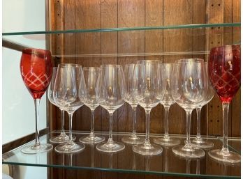 (D-7) NINE WHITE WINE GLASSES & TWO LARGE RED WINE GLASSES