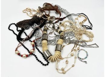 (J-12) LOT OF APPROX. 15 PIECES OF COSTUME JEWELRY-BRACELET, NECKLACE,
