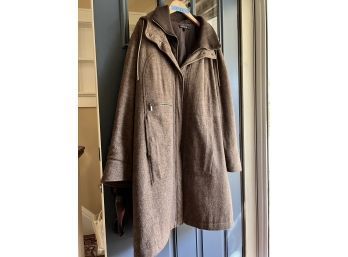 (C-13) 'LAFAYETTE 148' BROWN WINTER COAT WITH SWEATER DETAIL, SIZE 2X, GENTLY WORN, FROM A FIT MODEL'S CLOSET