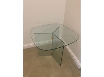 (U-13) VINTAGE MCM SQUARE GLASS END TABLE - 24' BY 24' BY 21' HIGH - CHIP TO ONE EDGE