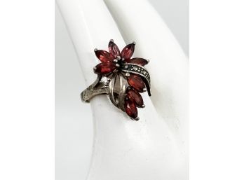 (J-8) VINTAGE MARCASITE STERLING SILVER RING WITH FIVE GARNETS - SIZE 5 1/2 -2.73 DWT