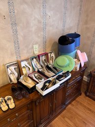 Lot Hats And Shoes