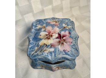 C F Monroe Kelva 'Bishop's Hat' Handkerchief Box With Pink / Yellow Flowers