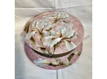 Kelva White Iris Handkerchief Box - Large