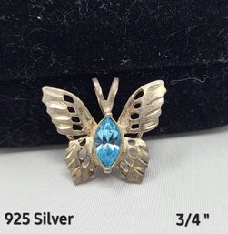 925 Silver Butterfly Pendant With Light Blue Gemstone 3/4 '