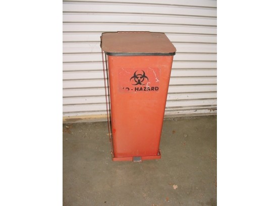 Foot Operated Hospital Trash Can, 30'H