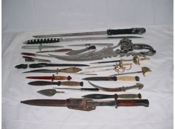 Assorted Knives, Bayonet