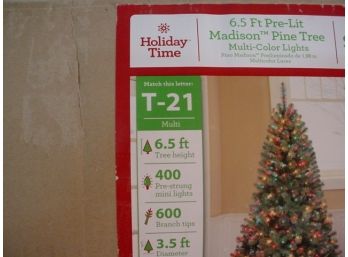6.5' PreLit Madison Artificial Pine Tree, 42'd X 78'h, T-21   (154)