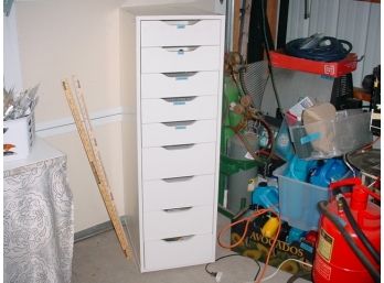 9 Drawer Crafts Utility Cabinet, 46'x 14' X 19'  (133)