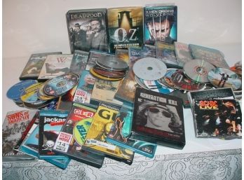 DVDs, Some Play Station, 2 CDs -(142)