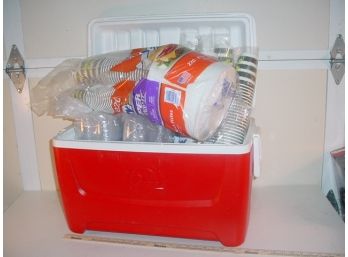 Igloo 48 Quart Cooler With Chinet Plastic Cups, Paper Cups, 8 1/2' Luncheon Plates  (233)