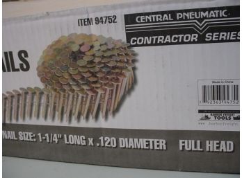 Coiled Roofing Nails, 1 1/4' Long X .120 Diameter   (191)