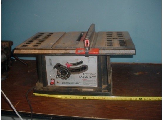 Central Machinery 10' Table Saw With Fence And Blade  (265)