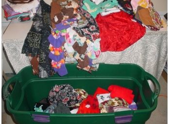Rubbermaide Tub On Wheels, Scarves, Pot Holders, Tablecloths And More  (53)