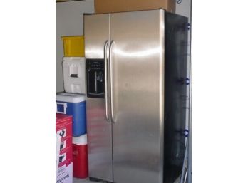 GE Stainless Steel Side By Side Refrigerator/Freezer  (105)