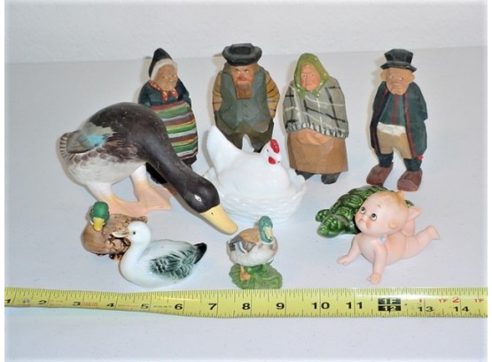 4 Wolvers  Hand Carved Figurines, 4 Duck Figurines, Covered Chicken, Turtle Cupie Figurine  (163)