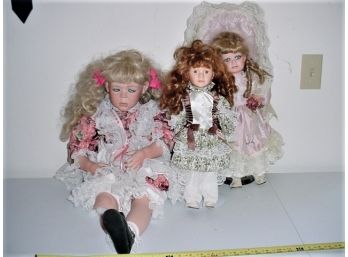 3 Dolls  (2)