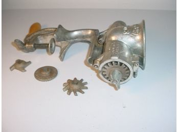 Russwin No.3 Meat Grinder With 4 Blades  (157)