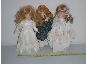3 Dolls  (6)