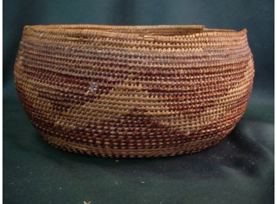 Woven Basket  (1064)