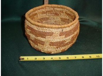 Woven Klamath Basket  (1057)