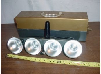 4 Light Spotlight In Case With Handle  (134)
