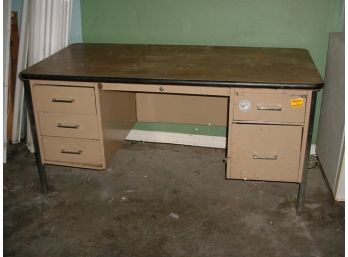 Flat Top Desk 5'x 30'  (27)