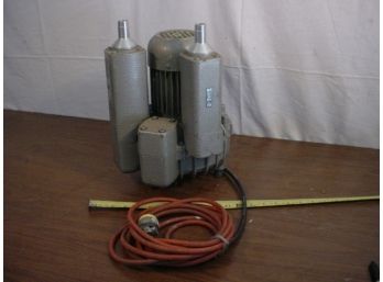 Gebr. Becker D5600 Vacuum Pump  (146)