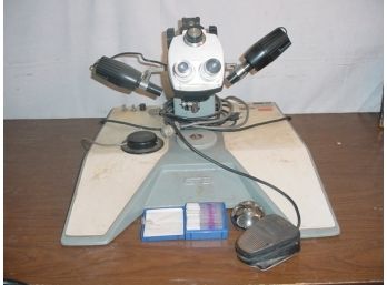 Bausch & Lomb Stereo Zoom 0.7x-3.0x, Microscope  (213)