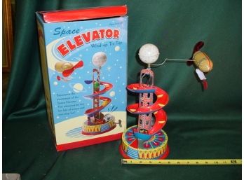 Wind Up Elevator Toy, Working, No Key  (141)