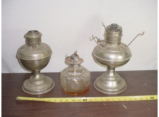 3 Oil Lamps  (233)