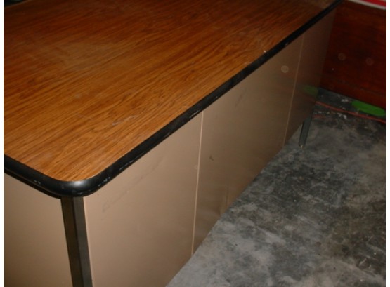 Metal Desk 5' X 30'   (170)