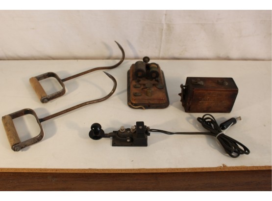 Ford Battery, Ringer, Hayhooks & Telephone Key   (314)