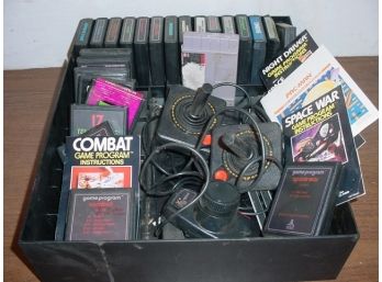 24 Atari Games, 2 Controllers, 2 Paddles  (46)