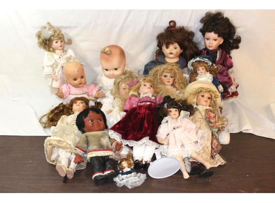 14 Dolls  (32)